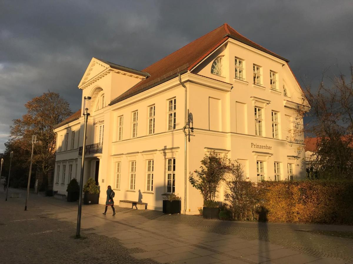 Hotel Prinzenpalais Bad Doberan Exterior photo