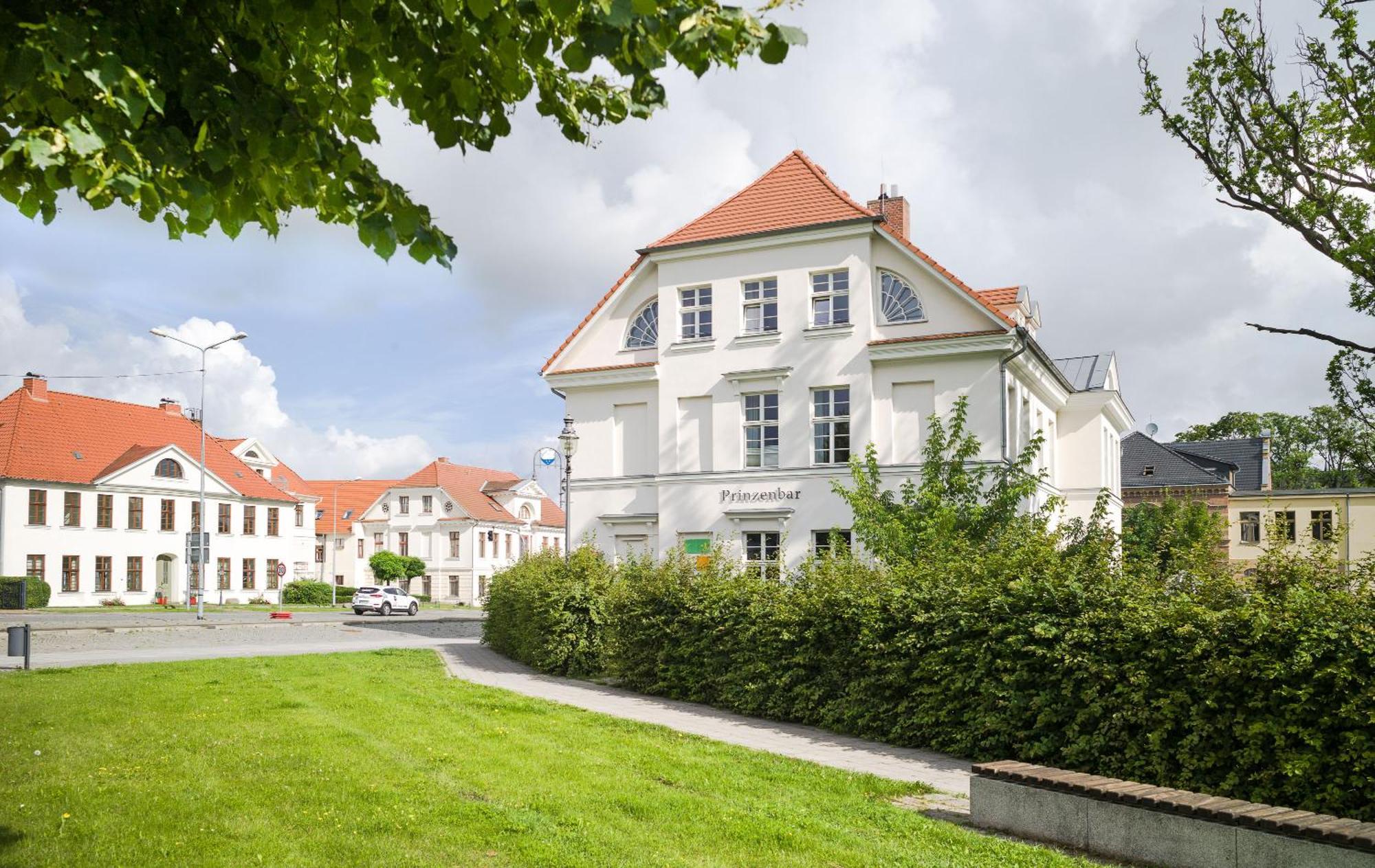 Hotel Prinzenpalais Bad Doberan Exterior photo