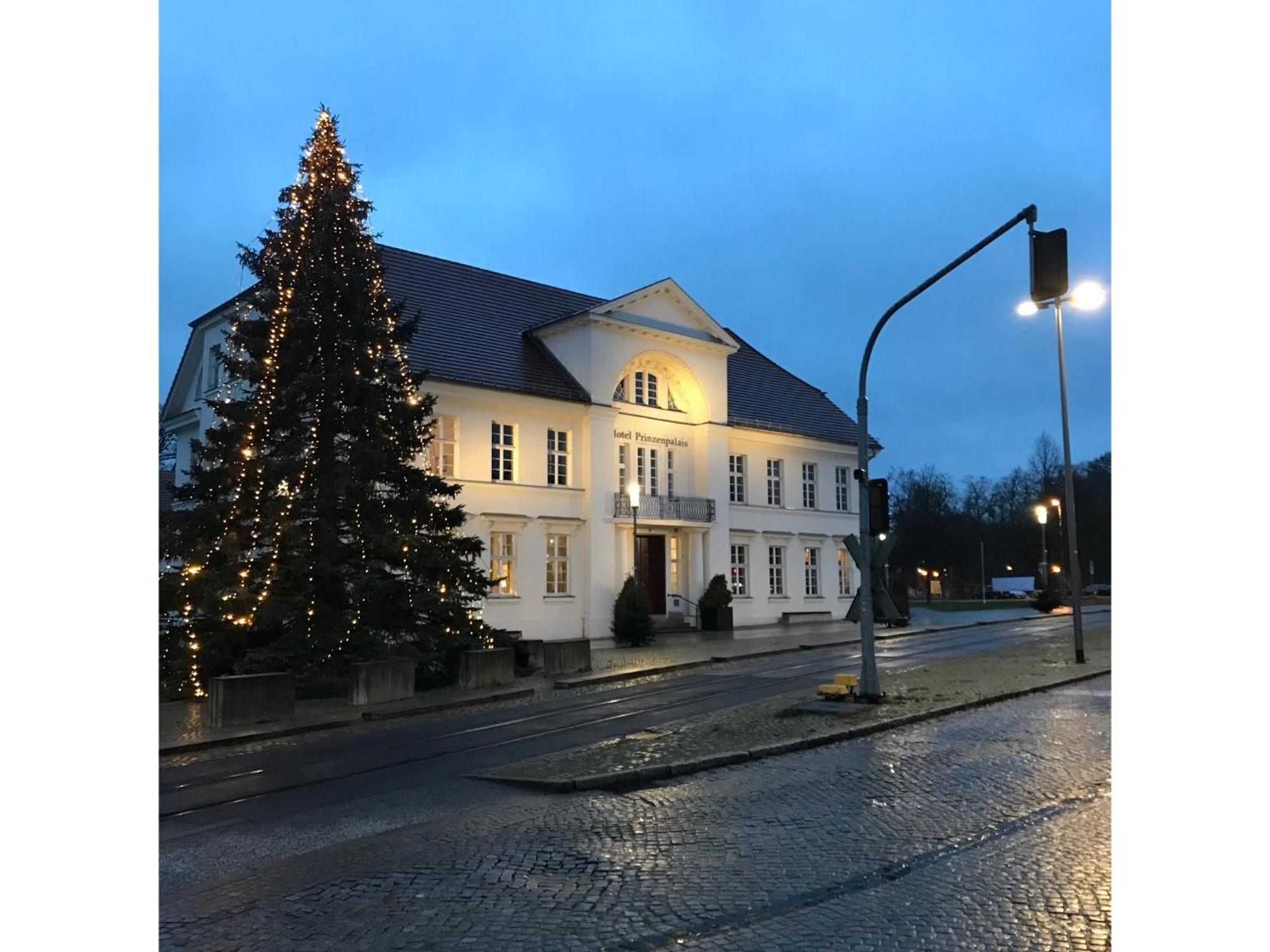 Hotel Prinzenpalais Bad Doberan Exterior photo